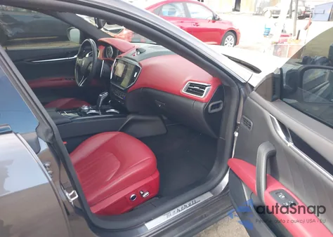 2021 Maserati Ghibli S Q4 z USA, uszkodzony, nr VIN ZAM57YTAXM1368413